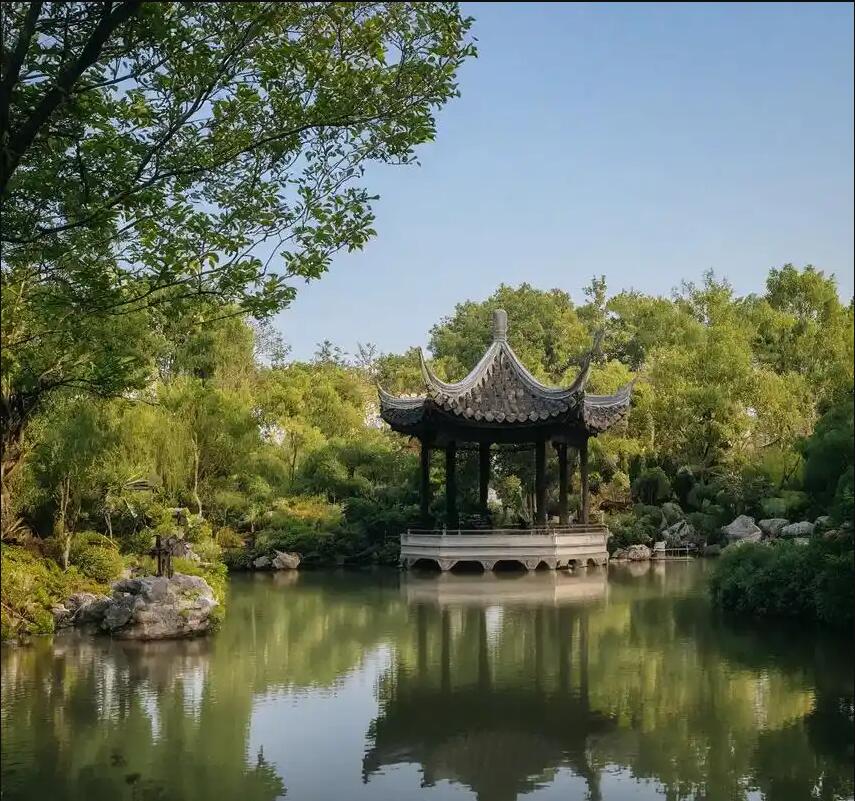 葫芦岛半梦餐饮有限公司